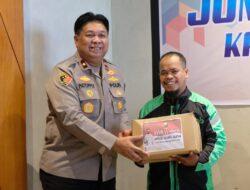 Wakapolda Sulsel Terima Aspira Warga Gowa Pada Jumat Berkah, Sekaligus Bagi Sembako