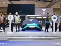 Ribuan Orang Indent Mobil Pabrikan China Di Pameran Otomotif Jakarta