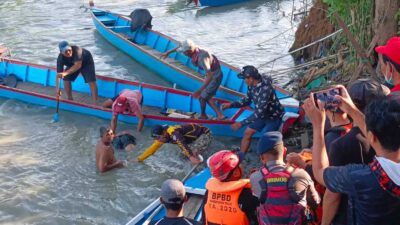 Viral, Berkat Kesigapan Polisi, Bersama TNI, Basarnas, BPBD, Wajo dan Warga, Berhasil Menemukan Korban Tenggelam