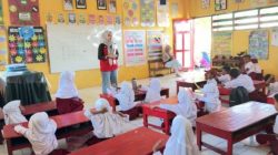 Mahasiswa KKN Unhas Bangun Budaya Literasi Anak melalui Metode Membaca Nyaring